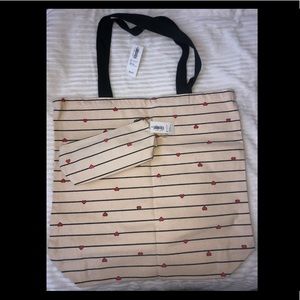 Old Navy Hearts Tote Set